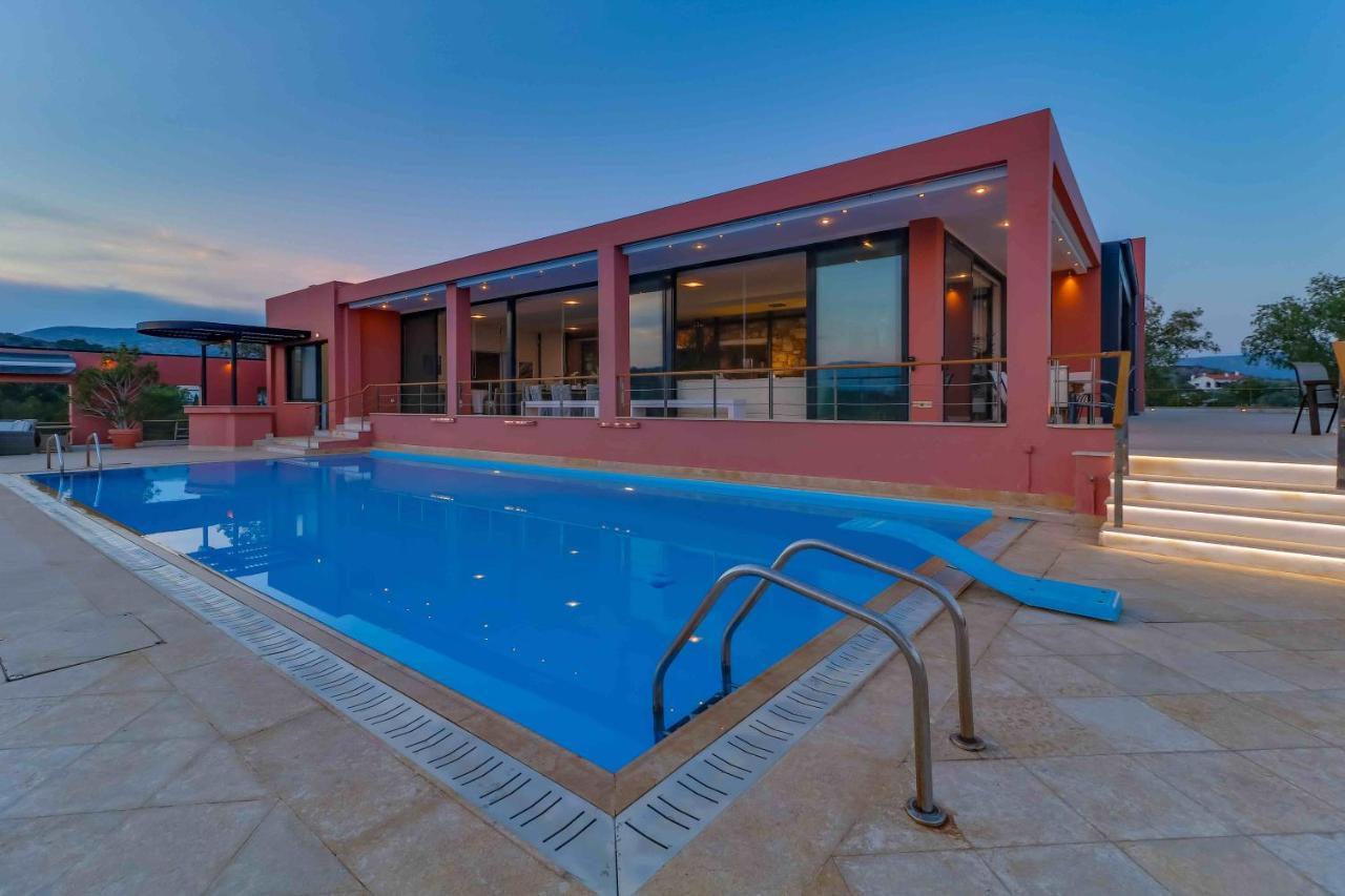 Black Diamond Beachfront Pool Villa Pasithea In Sounio, Athens Сунион Экстерьер фото