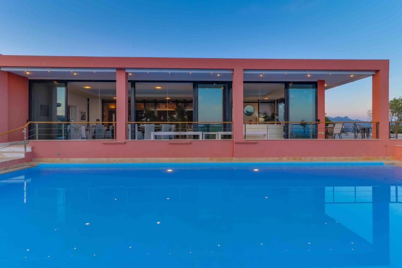 Black Diamond Beachfront Pool Villa Pasithea In Sounio, Athens Сунион Экстерьер фото